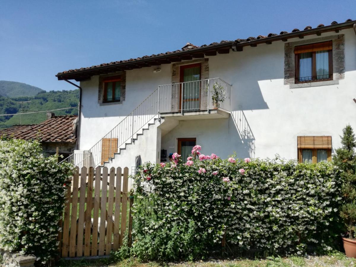 B & B Via Di Mezzo Coreglia Antelminelli Extérieur photo